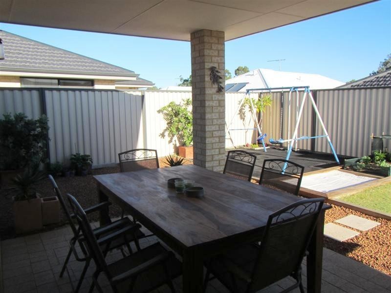 4 Foothill Close, Aubin Grove WA 6164