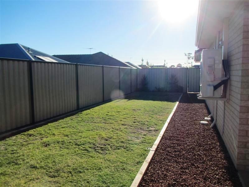 4 Foothill Close, Aubin Grove WA 6164