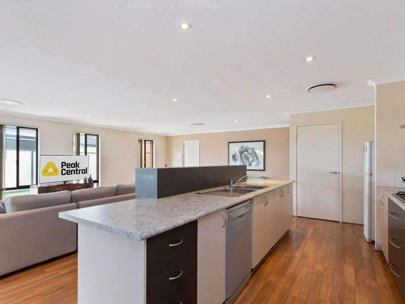 16 Florida Green, Success WA 6164