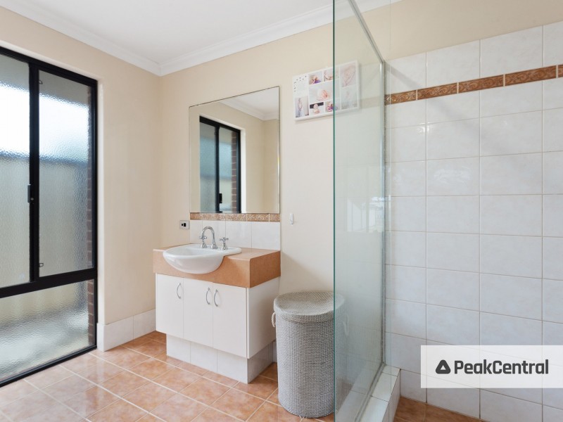 16 Florida Green, Success WA 6164