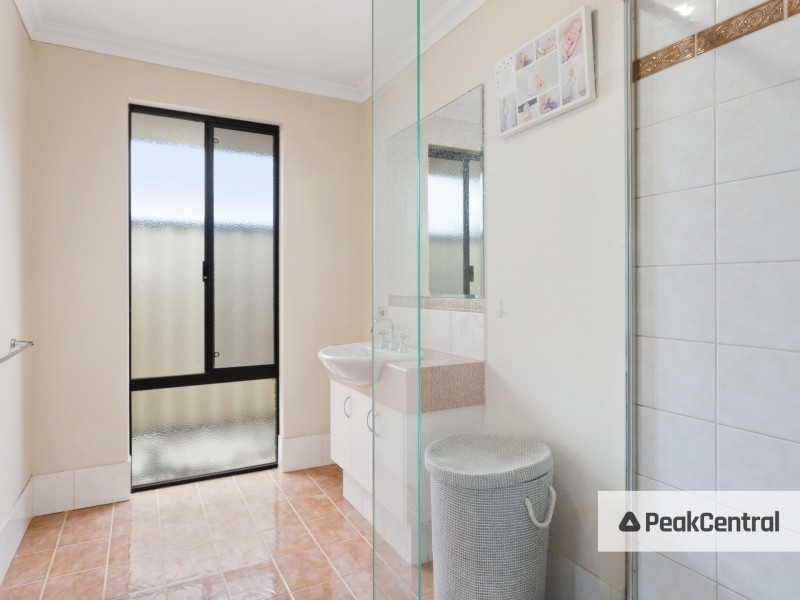 16 Florida Green, Success WA 6164