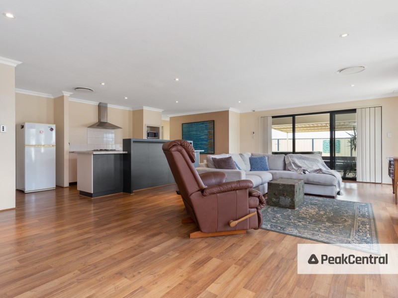 16 Florida Green, Success WA 6164