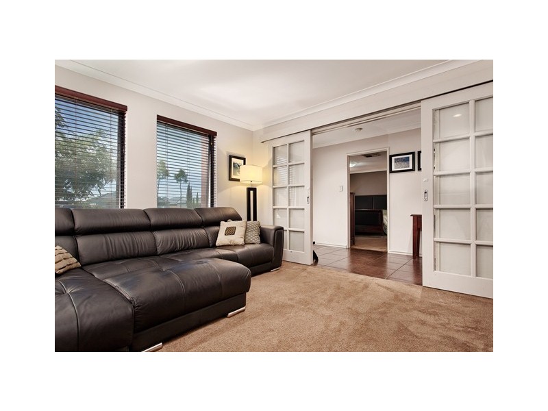8 Tranquil Gardens, Atwell WA 6164