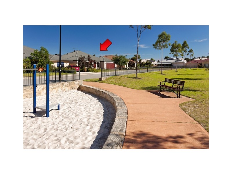 8 Tranquil Gardens, Atwell WA 6164