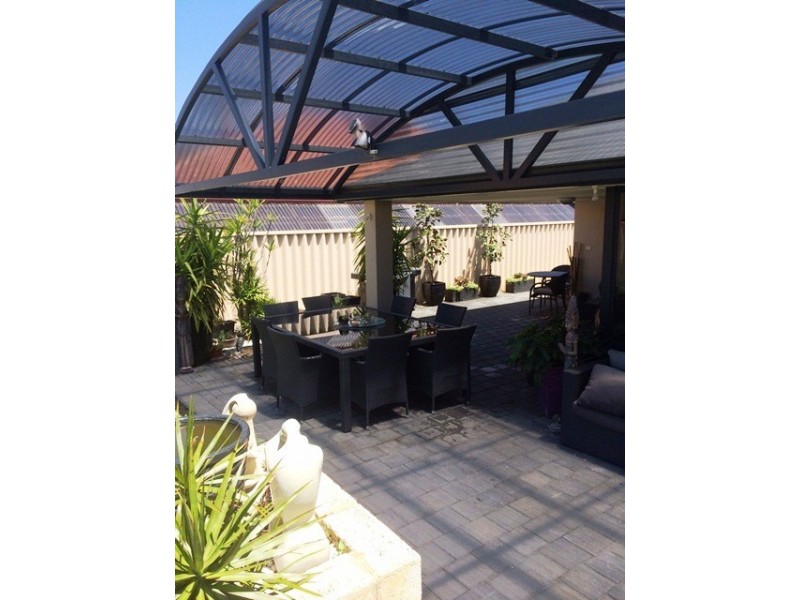 8 Tranquil Gardens, Atwell WA 6164