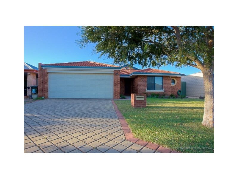 10 Tozer Loop, Atwell WA 6164