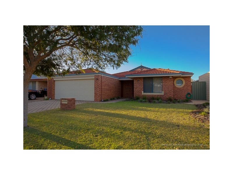 10 Tozer Loop, Atwell WA 6164