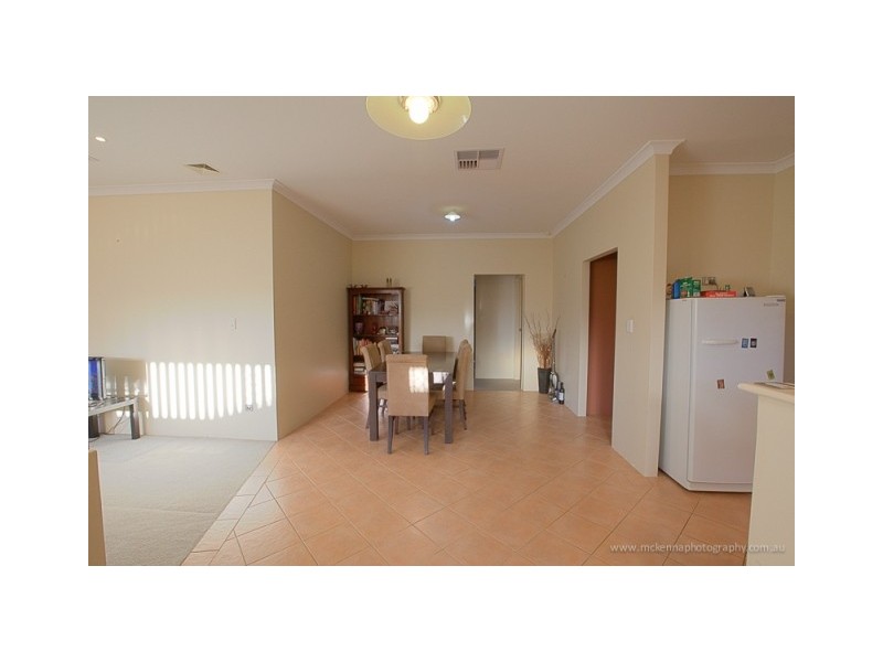 10 Tozer Loop, Atwell WA 6164