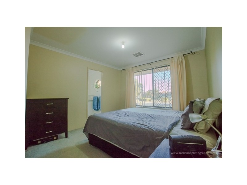 10 Tozer Loop, Atwell WA 6164