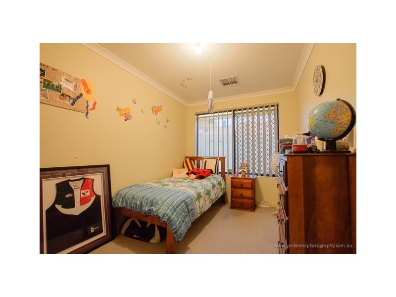 10 Tozer Loop, Atwell WA 6164