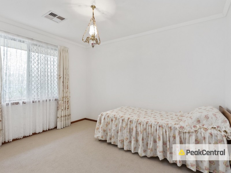 1 Thackeray Street, Spearwood WA 6163