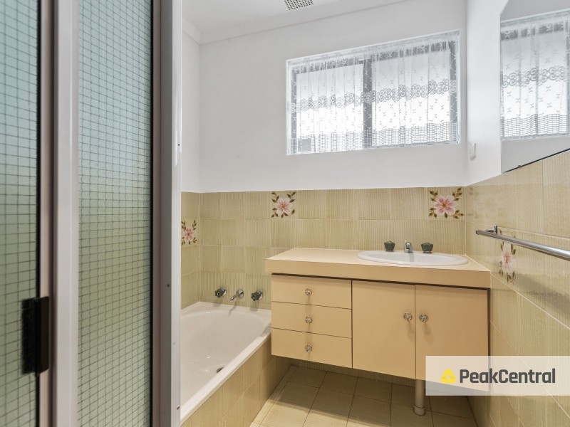 1 Thackeray Street, Spearwood WA 6163