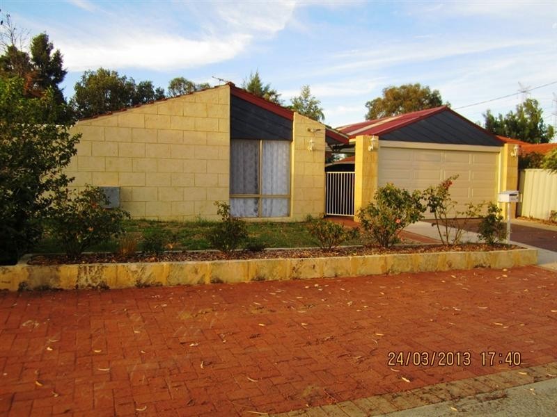 4 Broadwater Gardens, South Lake WA 6164
