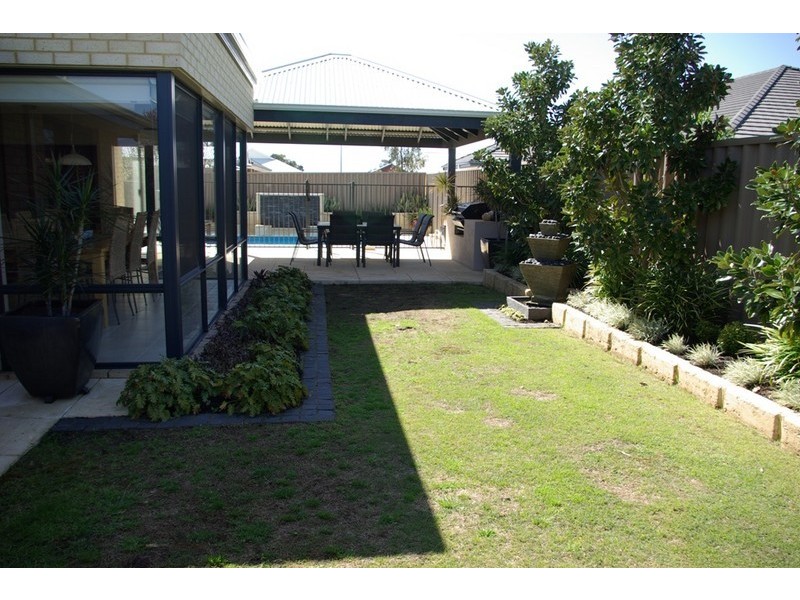 3 Harmony Avenue, Atwell WA 6164