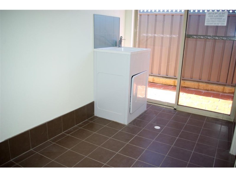 2 Fareham Crescent, Wellard WA 6170