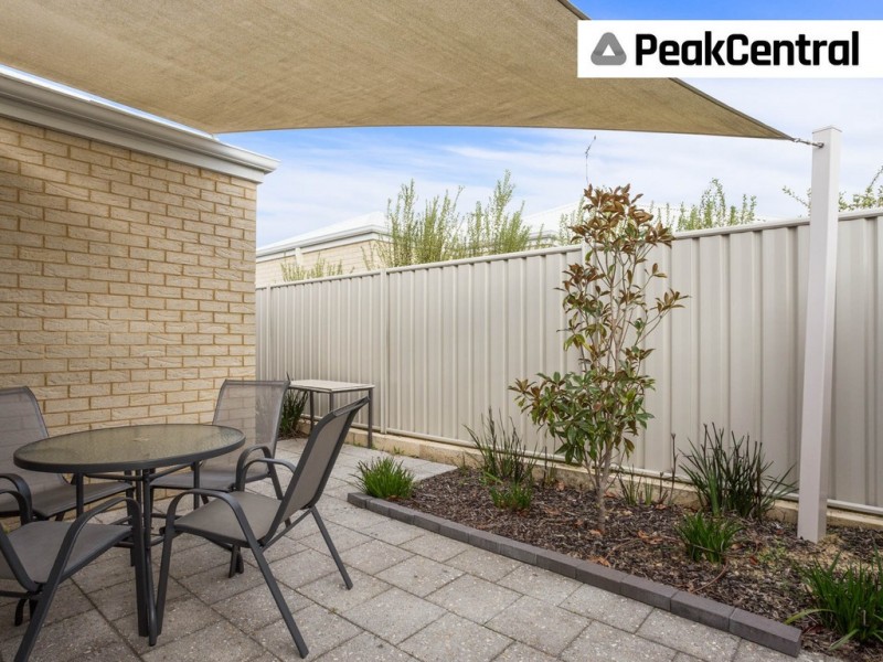 1/27 Barfield Road, Hammond Park WA 6164