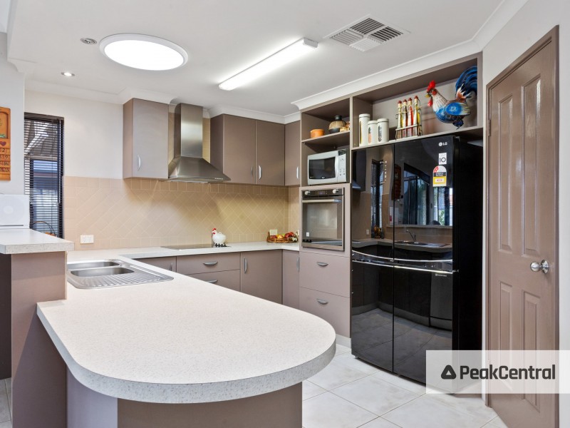 13 Montgomery Drive, Success WA 6164