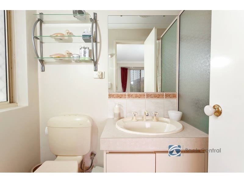 9 Lavender Way, Success WA 6164