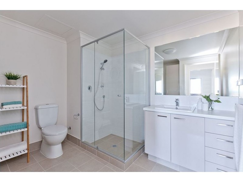 21/1 Kentucky Court, Cockburn Central WA 6164