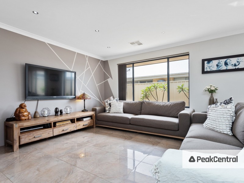 52 Kesiya Turn, Aubin Grove WA 6164