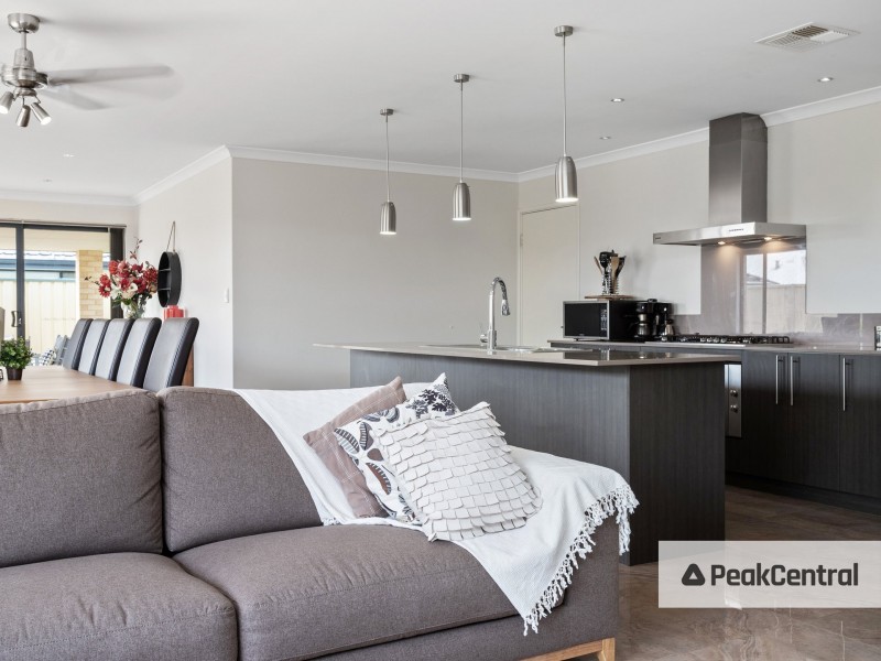 52 Kesiya Turn, Aubin Grove WA 6164