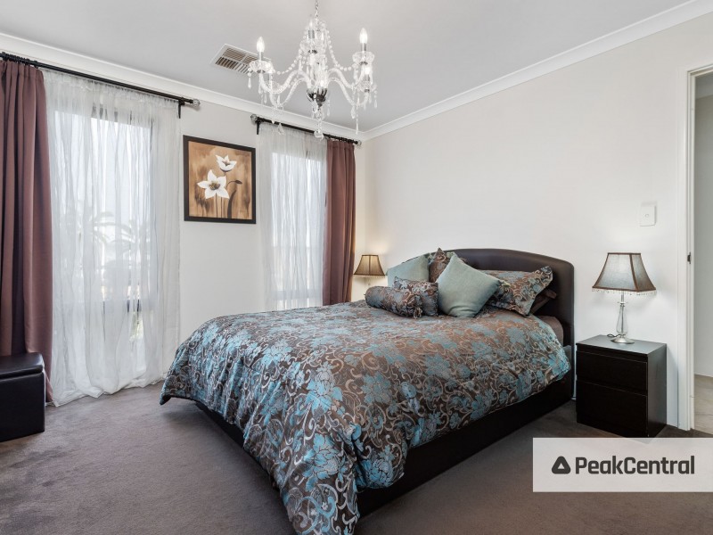 52 Kesiya Turn, Aubin Grove WA 6164