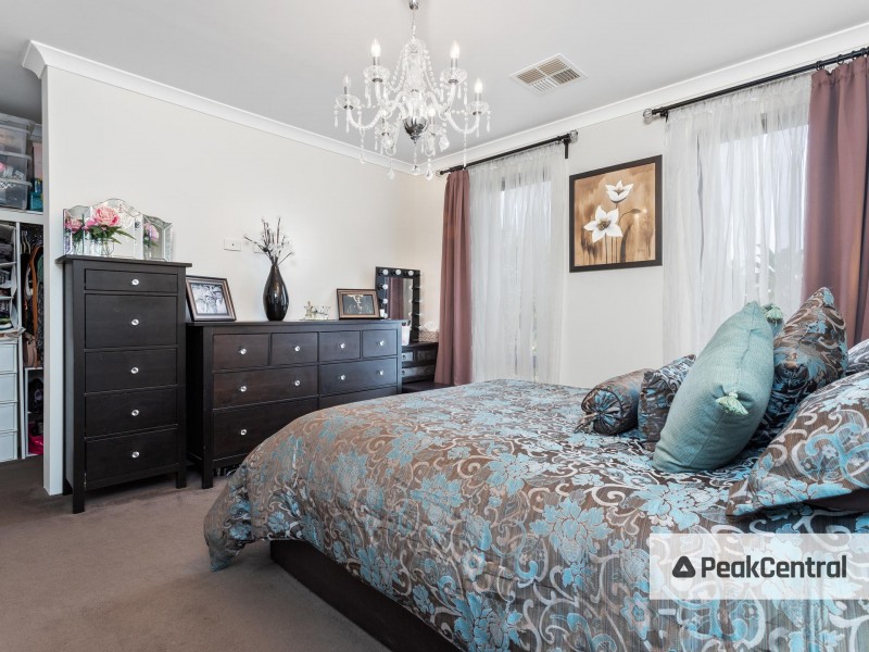 52 Kesiya Turn, Aubin Grove WA 6164