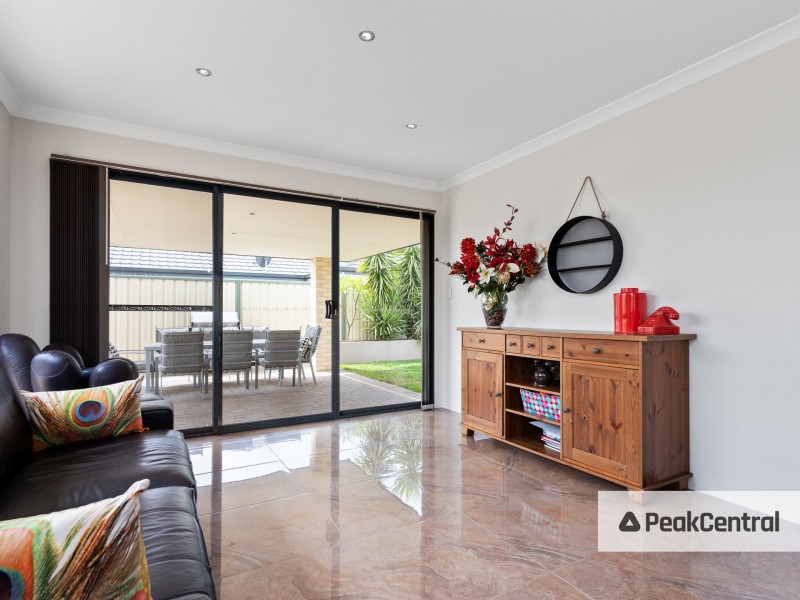 52 Kesiya Turn, Aubin Grove WA 6164