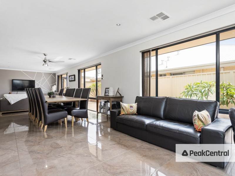 52 Kesiya Turn, Aubin Grove WA 6164