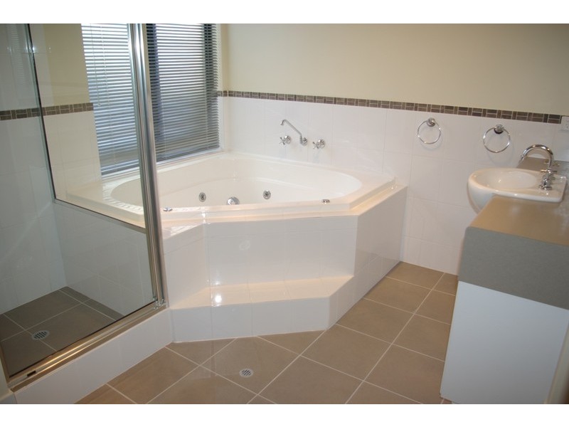 19 Kinloch Pass, Aubin Grove WA 6164