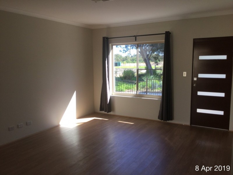 12 Grasstree Lane, Success WA 6164