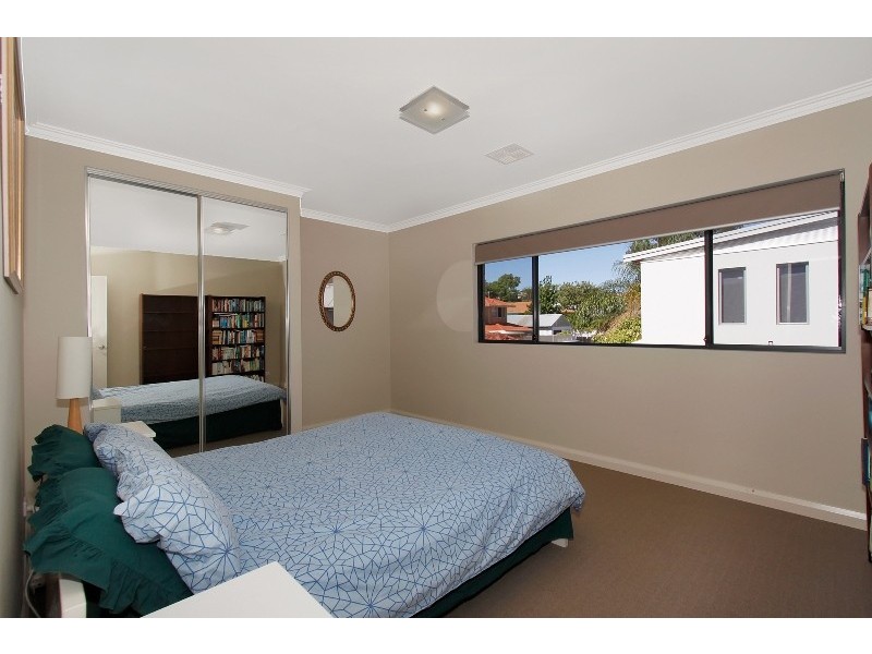 4E Willcock Street, Ardross WA 6153