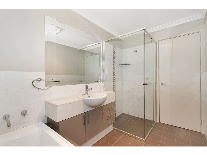 4E Willcock Street, Ardross WA 6153