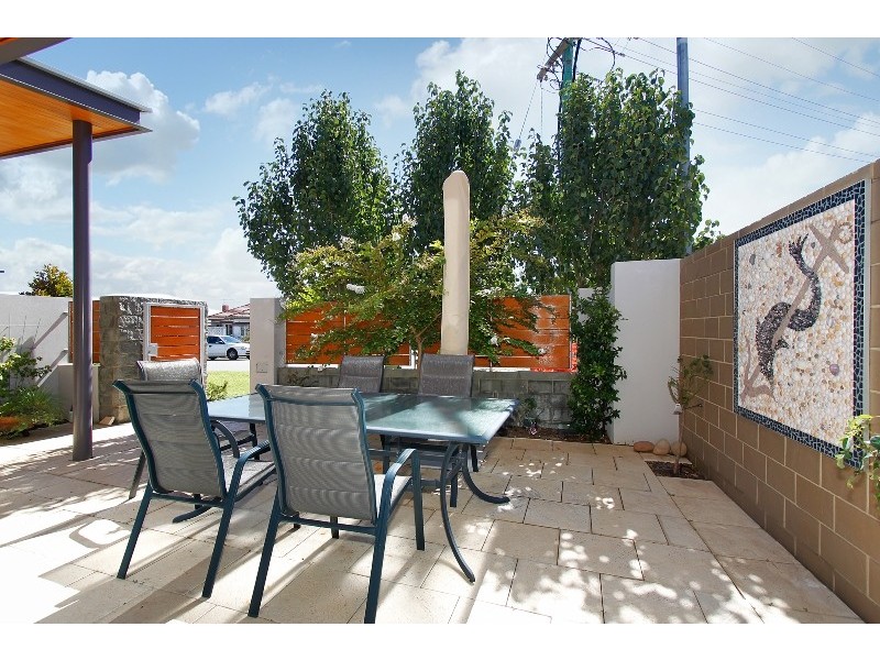 4E Willcock Street, Ardross WA 6153