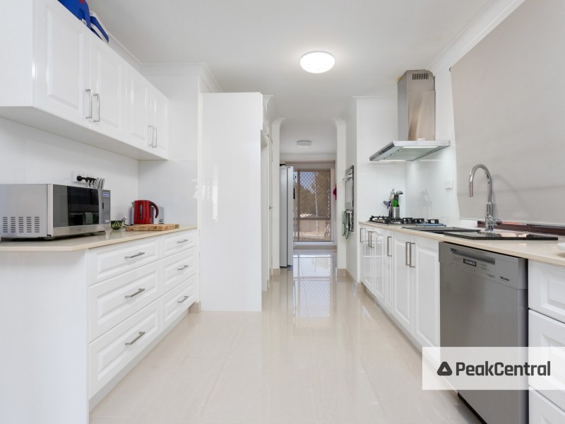 23 Pelican Ramble, Yangebup WA 6164