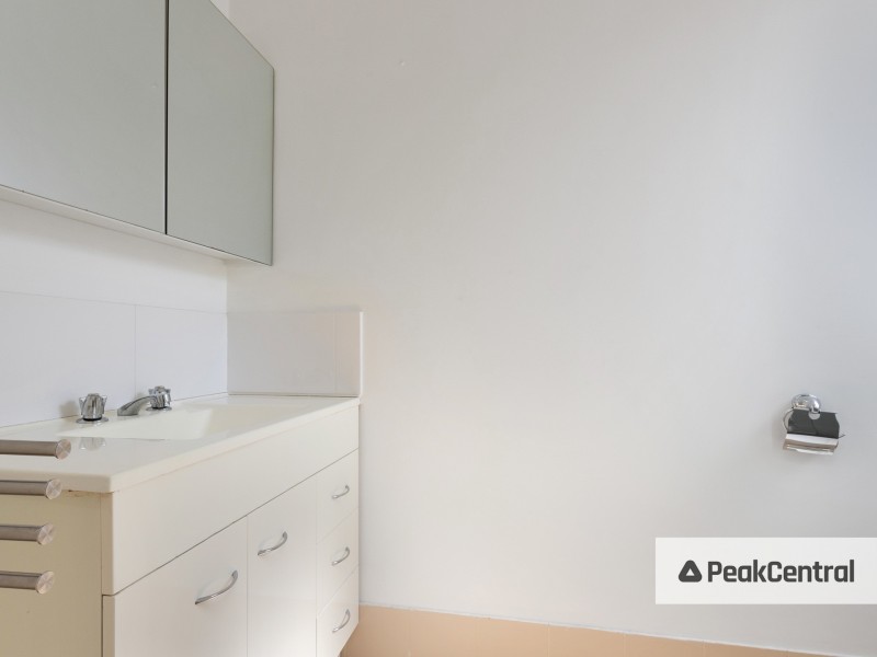 23 Pelican Ramble, Yangebup WA 6164