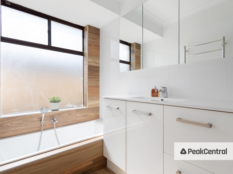 23 Pelican Ramble, Yangebup WA 6164