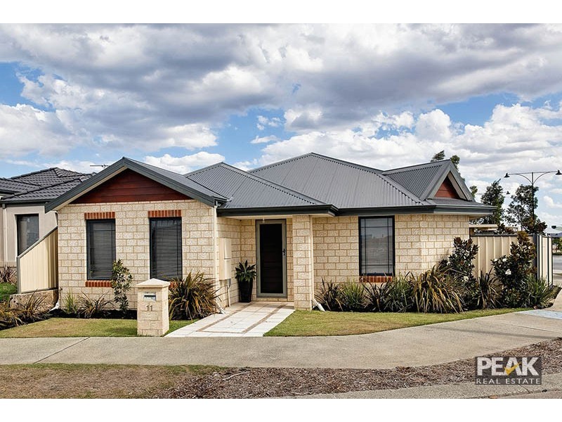 11 Yarra Promenade, Hammond Park WA 6164