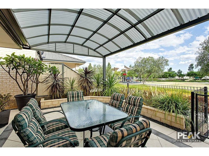 11 Yarra Promenade, Hammond Park WA 6164