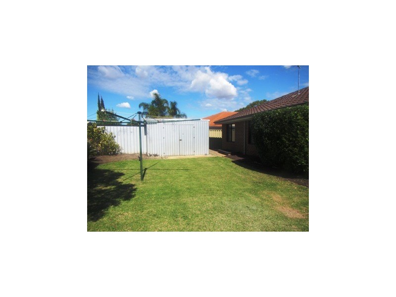 75 Brenchley Drive, Atwell WA 6164