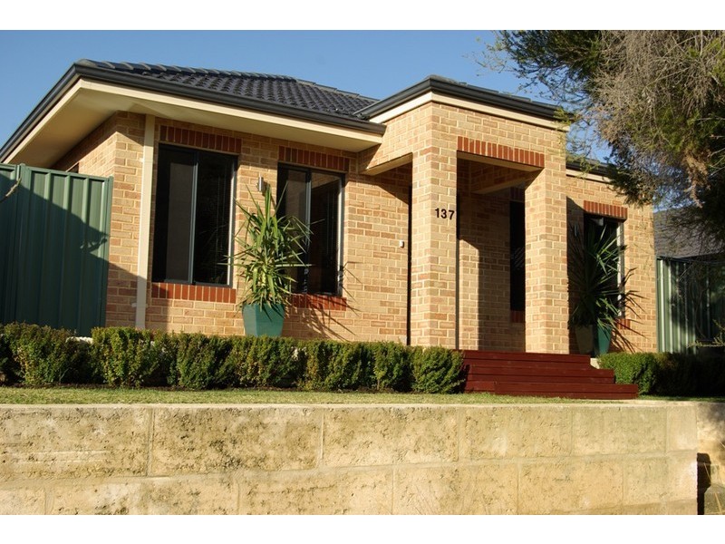 137 Beenyup Road, Atwell WA 6164