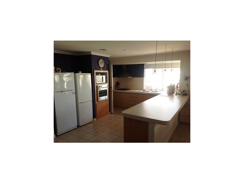 20 Brenchley Drive, Atwell WA 6164