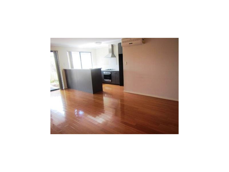 1 Biara Lane, Success WA 6164