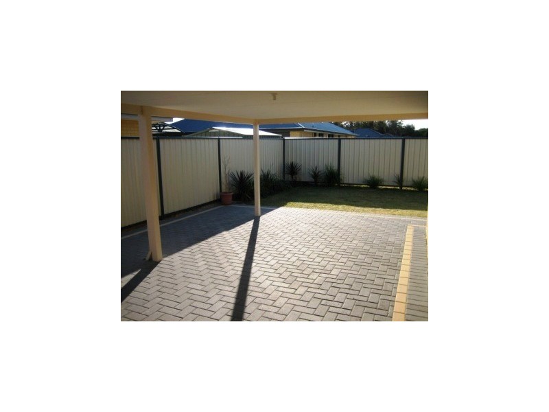 44 Brushfoot Boulevard, Success WA 6164