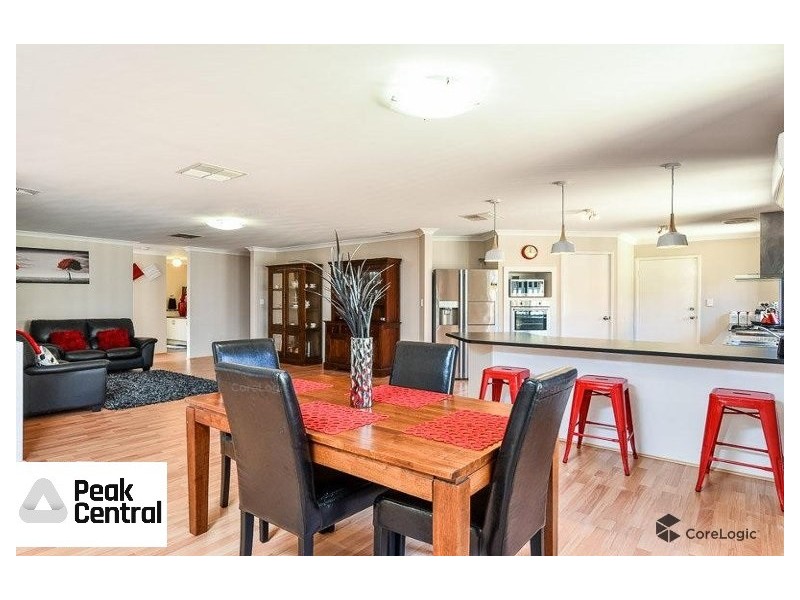 13 Baumea Turn, Hammond Park WA 6164