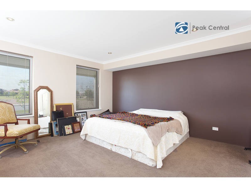 8 St Joseph Fairway, Success WA 6164