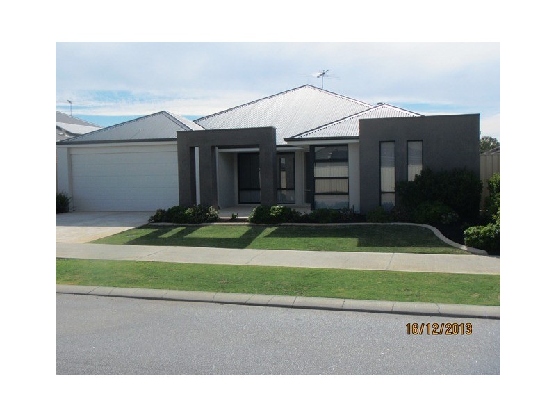 43 Suttor Drive, Success WA 6164