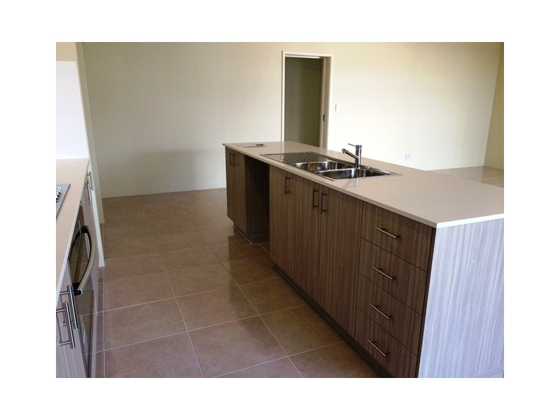 11 Trusty Way, Piara Waters WA 6112