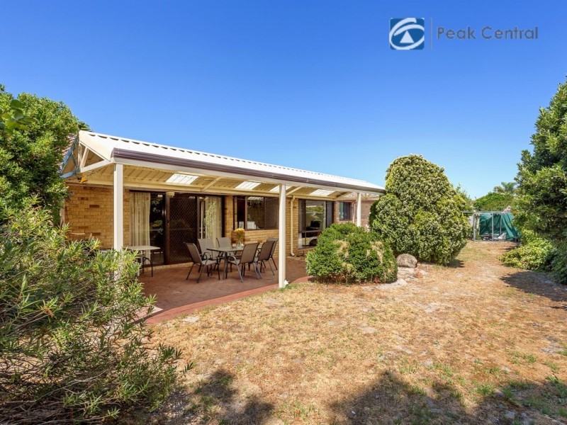 9 Fowler Row, Leeming WA 6149