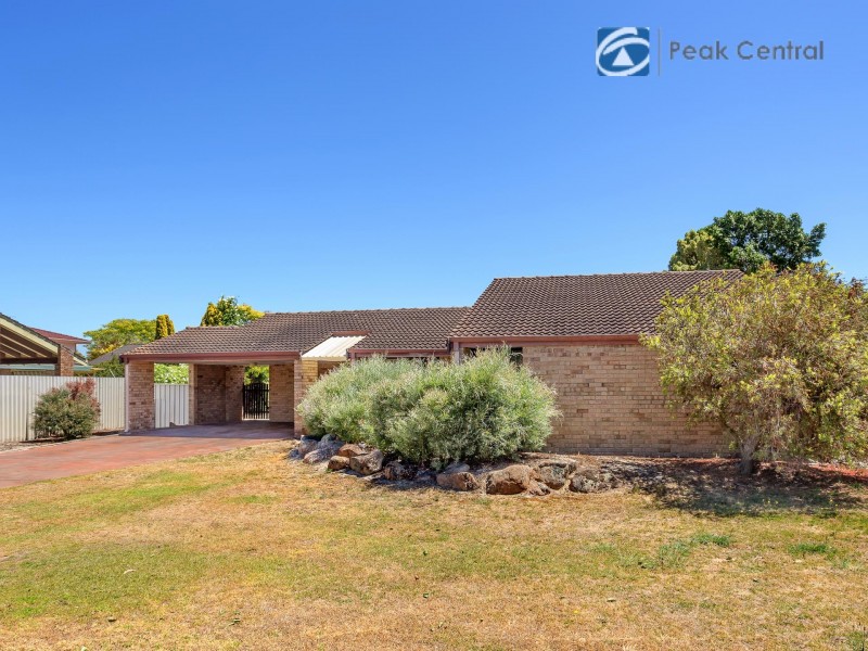 9 Fowler Row, Leeming WA 6149